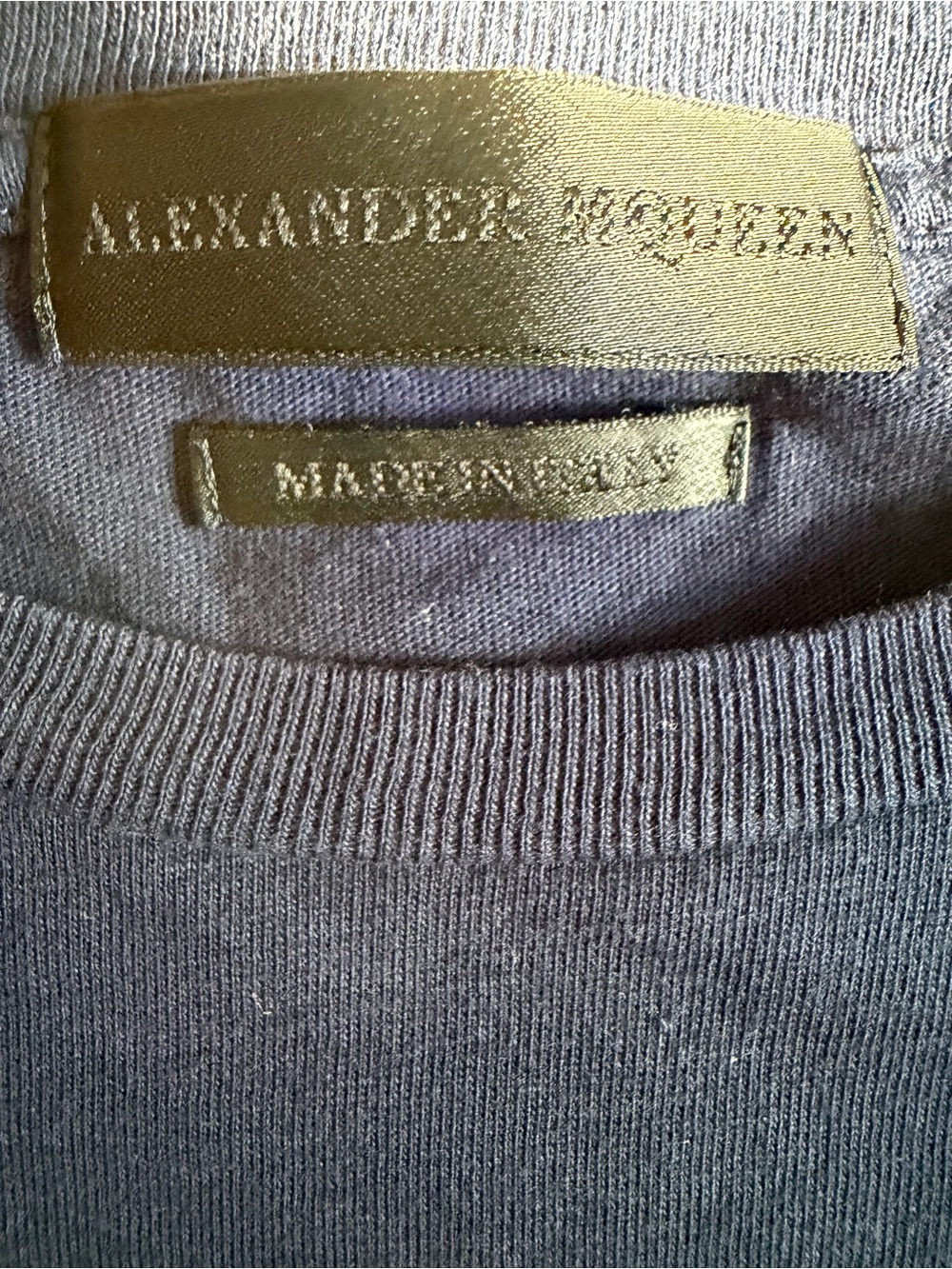 Alexander McQueen Navy Short-Sleeve Tee with Electric Blue Skull - Picture 4 of 6